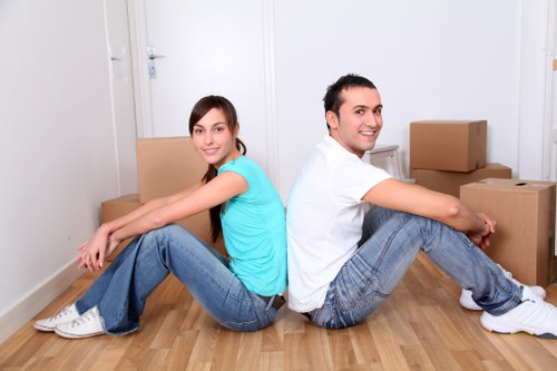 Team planning a fast house move in Watford