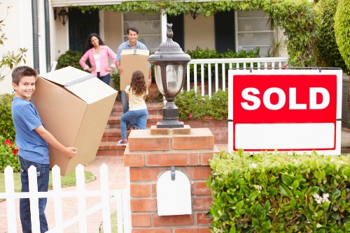 Reliable man with van assistance for everyday transport in Watford